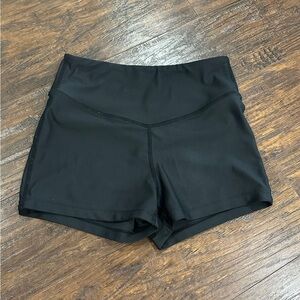 Oh La La Women's Black Shorts Size AXS